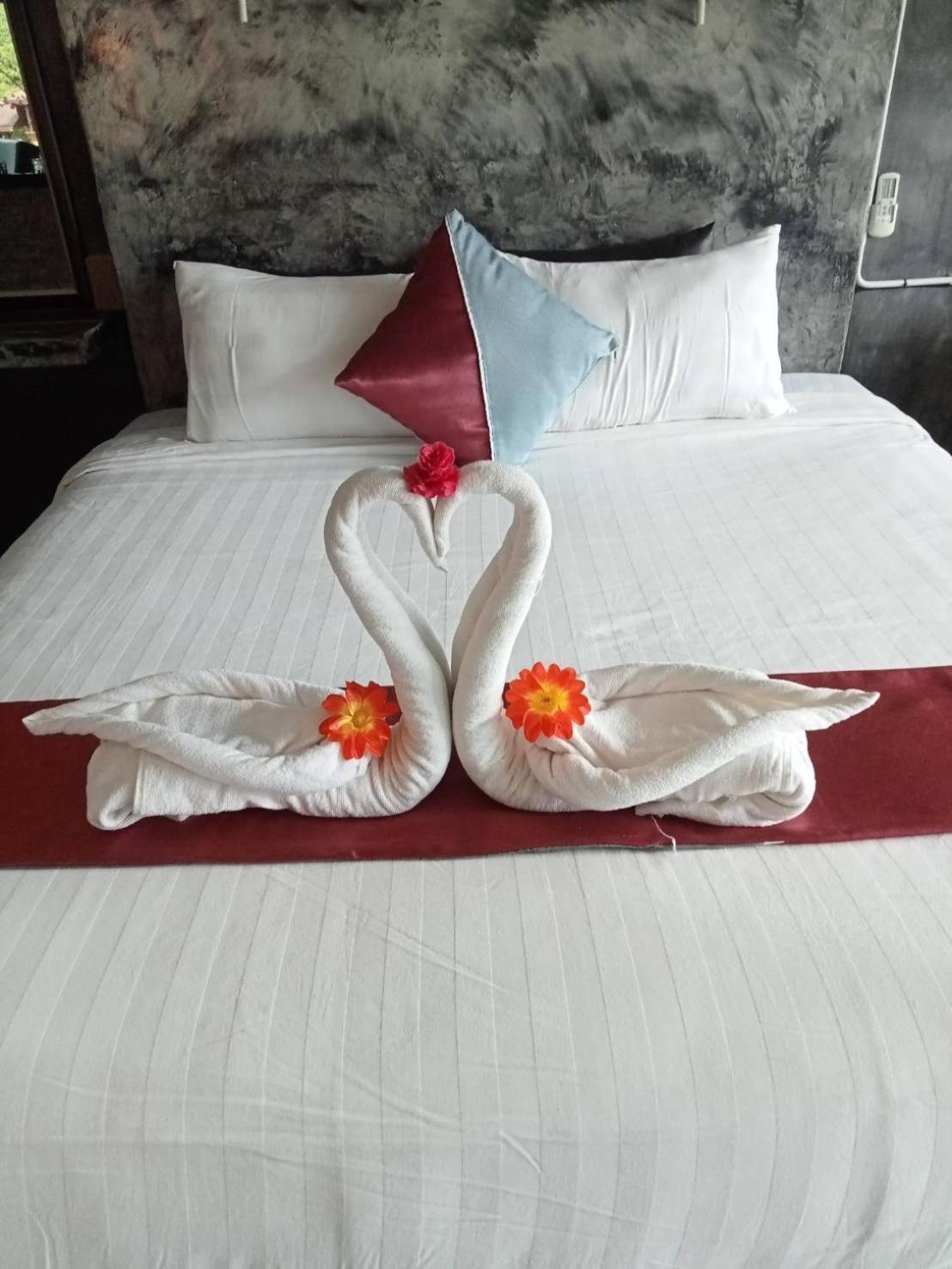 Keeree Loft Resort Thong Pha Phum Eksteriør bilde