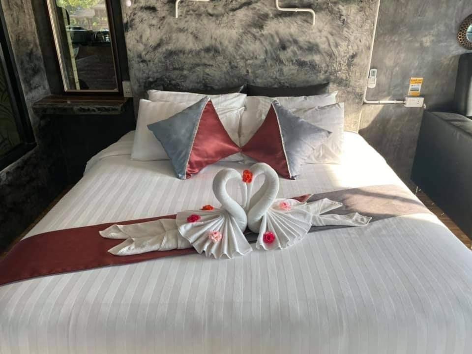 Keeree Loft Resort Thong Pha Phum Eksteriør bilde