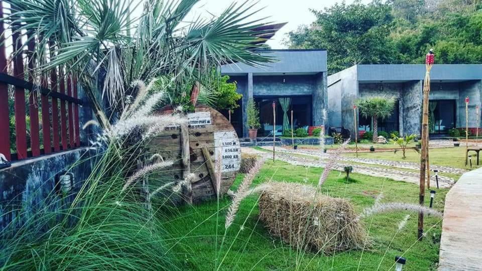 Keeree Loft Resort Thong Pha Phum Eksteriør bilde